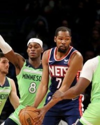 LOL世界赛日程-年轻群狼险些撕破篮网 开局慢热成东部豪强隐患