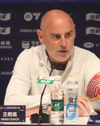 东体谈上海德比：穆斯卡特每次换人都踩准步点，逐一做到应对