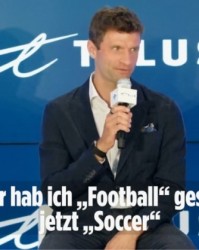 入乡随俗！穆勒亮相温哥华白浪：我之前踢Football，现在踢Soccer